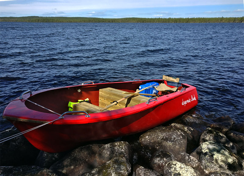 En été, Séjour Soleil de minuit avec pêche au lac en pleine nature